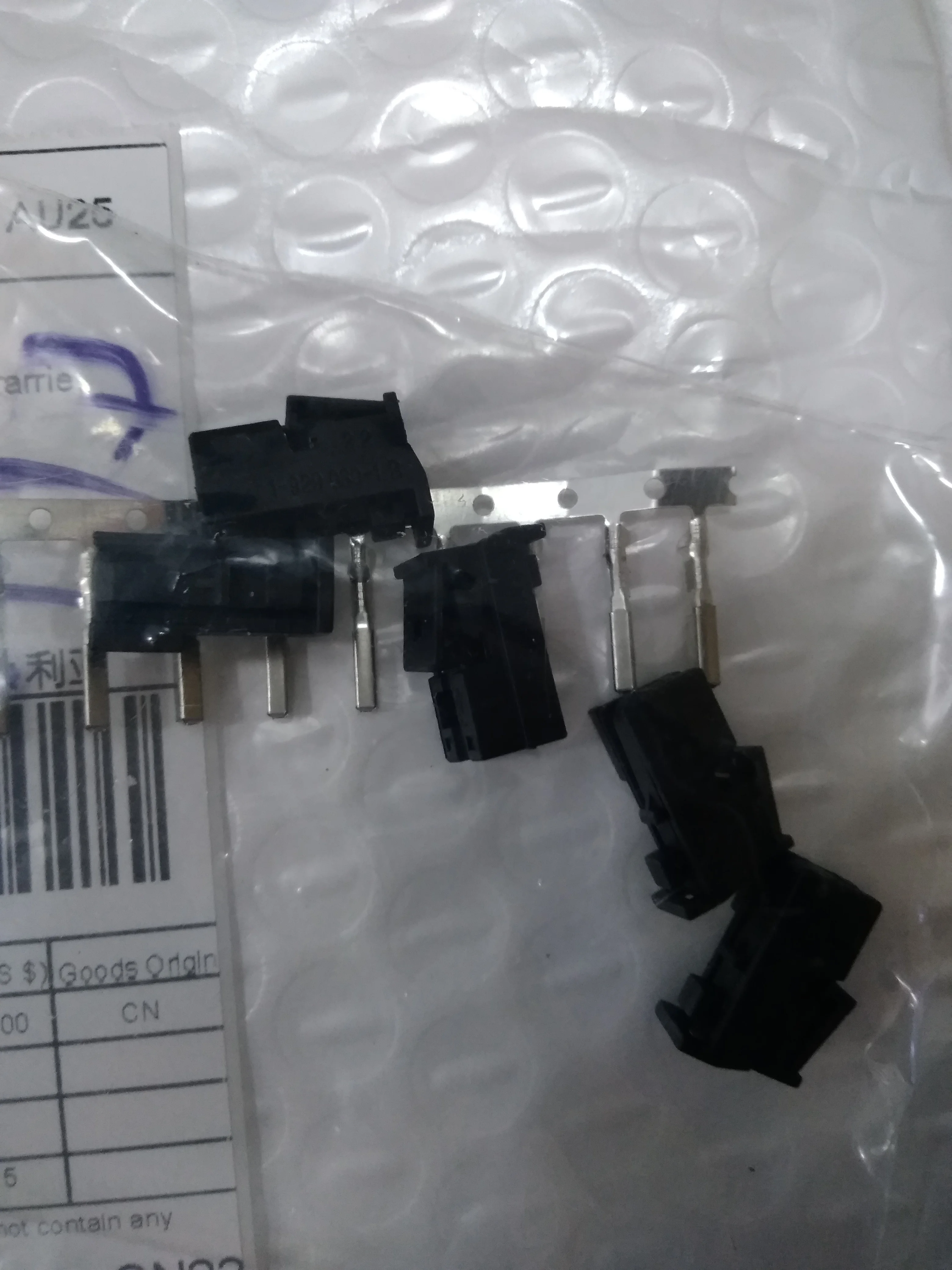 

Antenna plug car door antenna plug 2p plug 037 545 59 28 connector