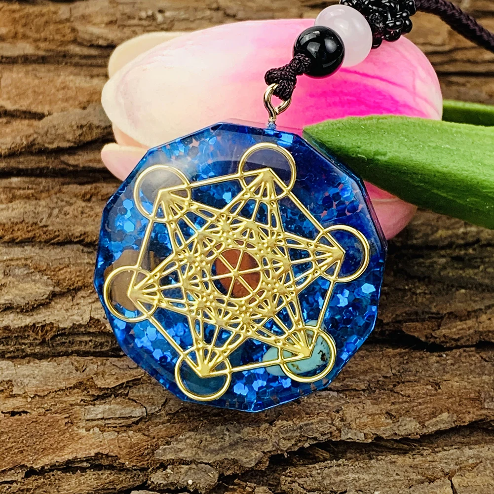 Blue Crystal Necklace Metatron Cube Resin Pendant Cosmic Energy Center Sign Pendant Men Women Magic Hexagram Choker Jewelry Gift