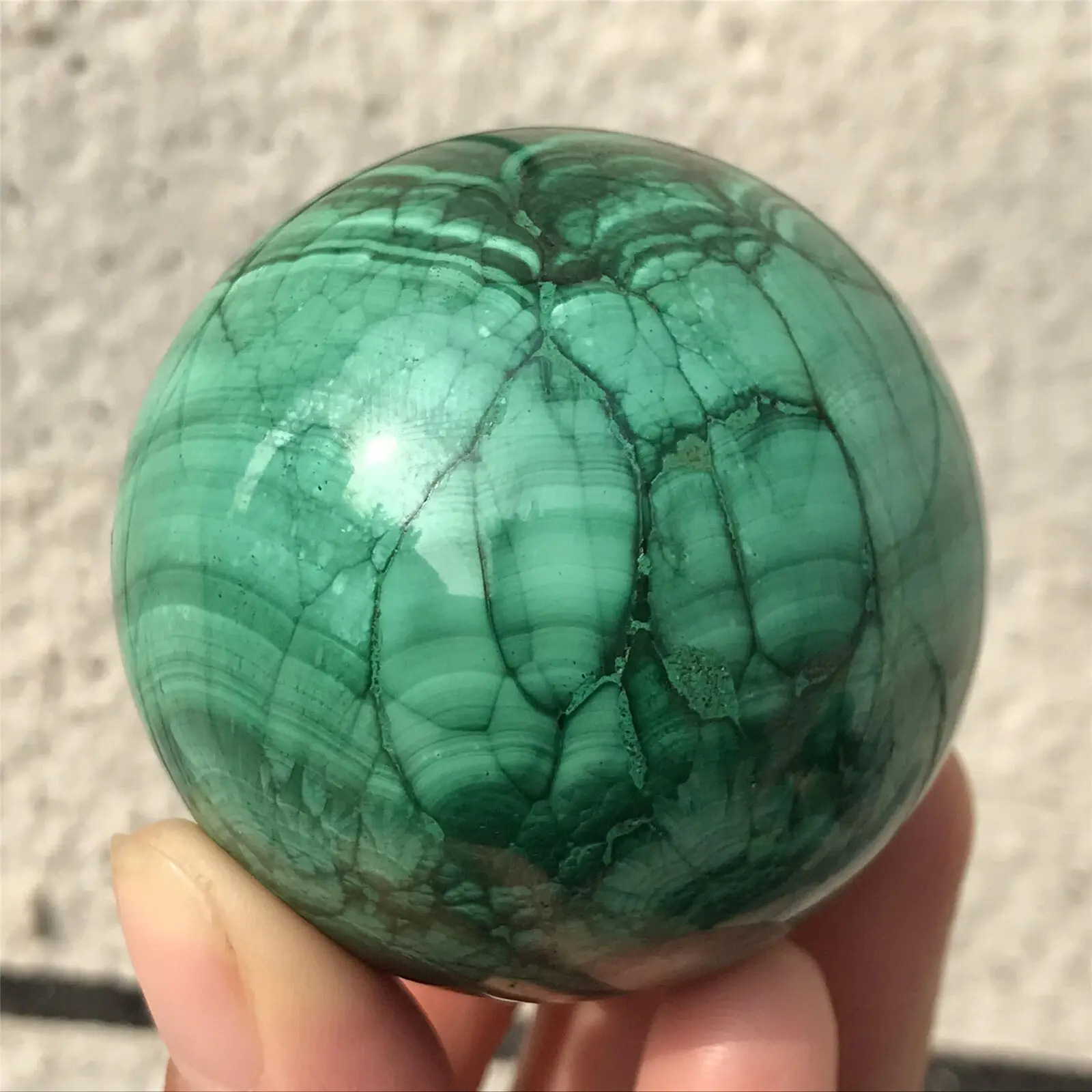 

Natural malachite quartz ball crystal ball spot reiki healing