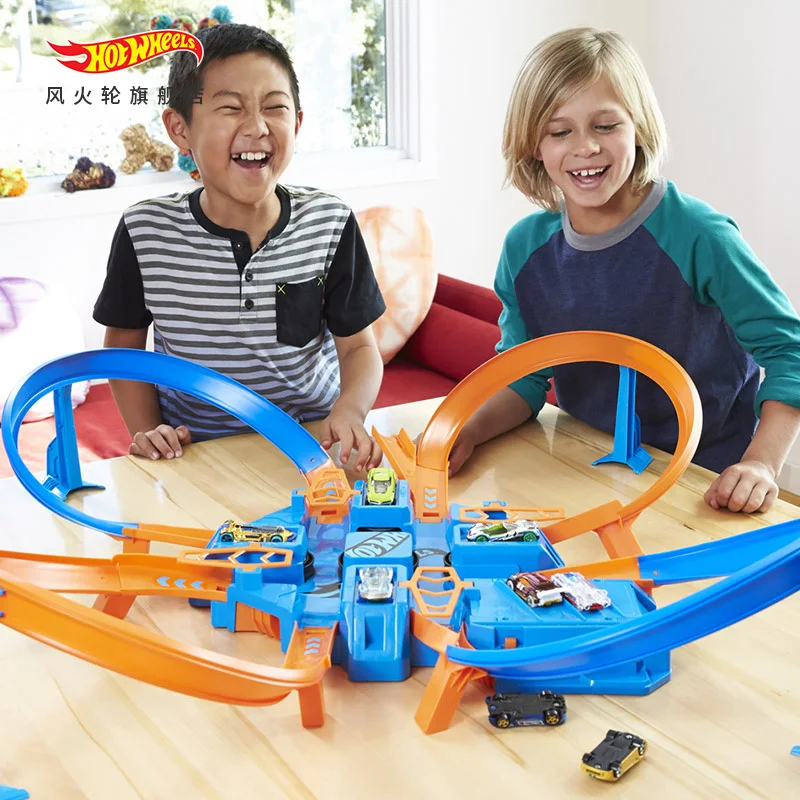 Original Hot Wheels Car Track Criss Cross Crash Playset 1:64 Diecast Racing Model Car 4 Corner Game Play New Toys for Kids 2020