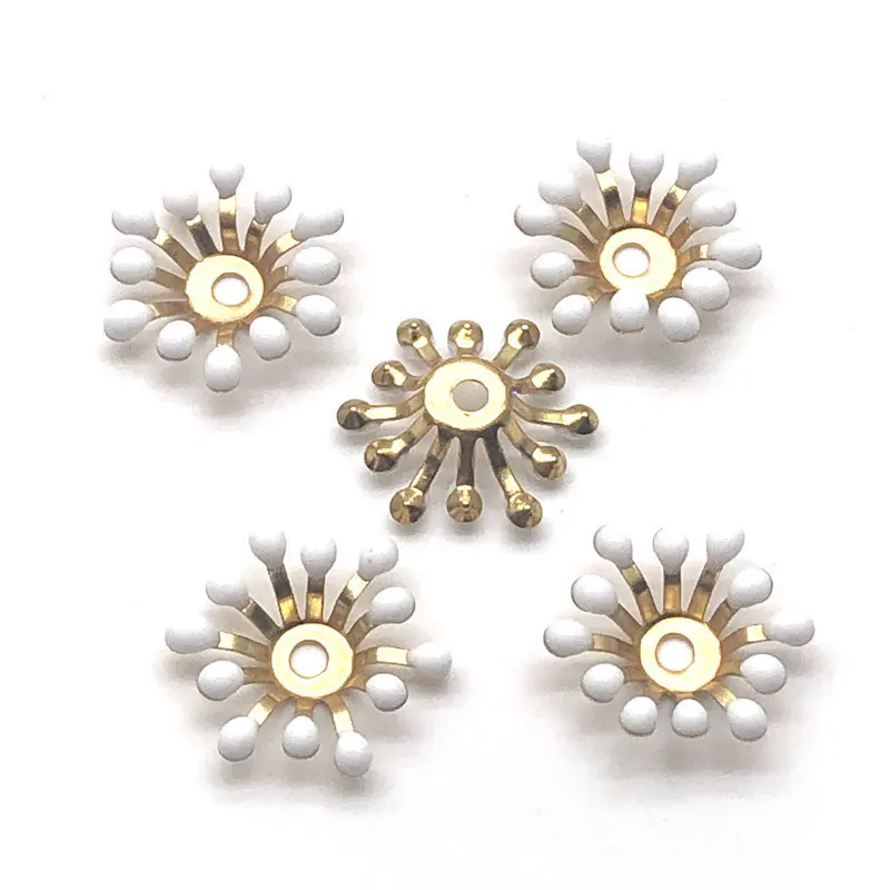 20szt 13mm Filigranowa taca na kwiaty Metalowa kropla oleju Luźne koraliki dystansowe Nakładki na koraliki końcowe Nakładka na biżuterię DIY Akcesoria do włosów