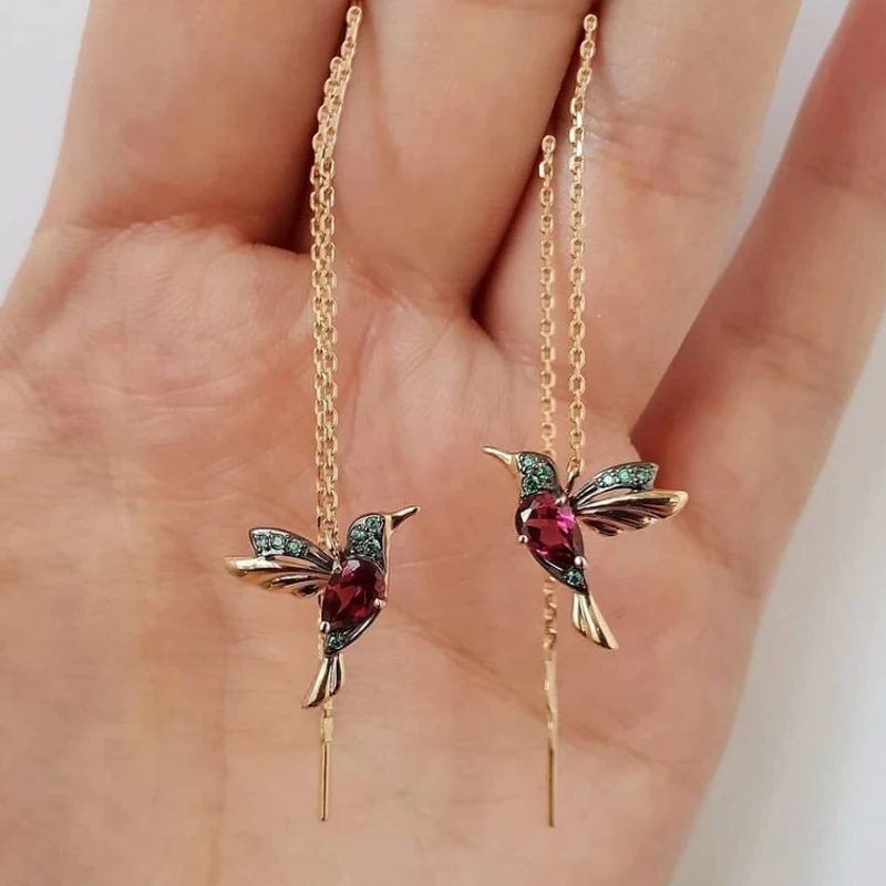 Boucles d'oreilles colibri élégantes pour femmes, boucles d'oreilles pendantes, longs glands en cristal, boucles d'oreilles design unique, bijoux fantaisie pour dames