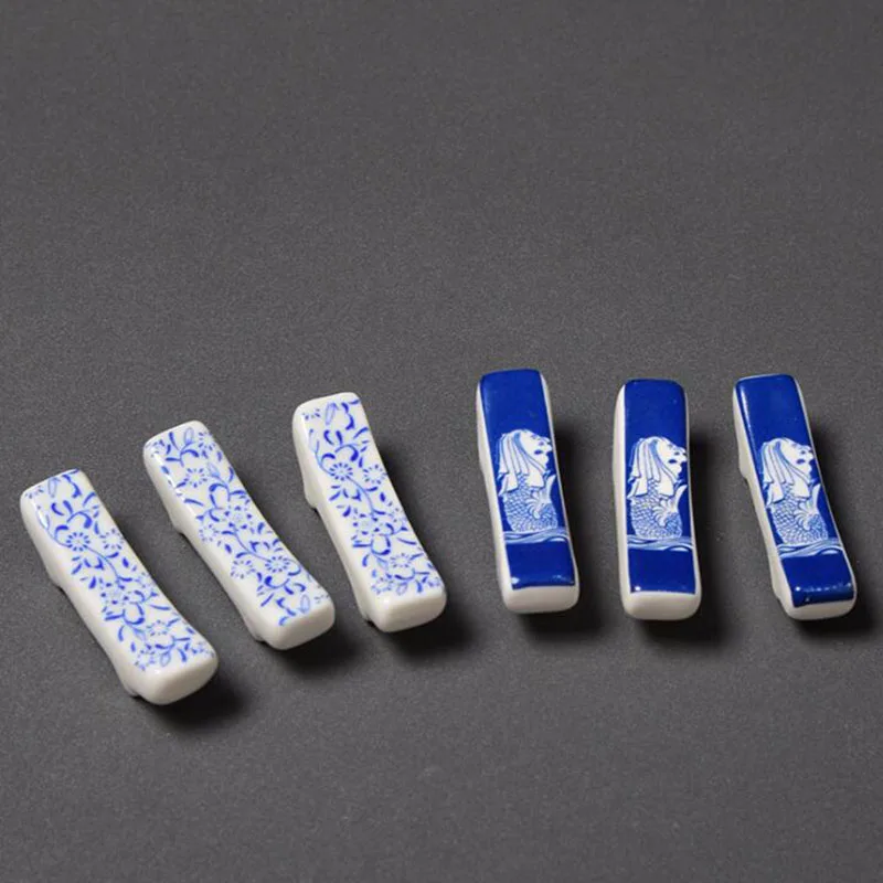 10Pcs/Set Japanese Style Ceramic Chopstick Holder Blue White Color Floral Chopstick Shelf Stand Kitchen Tableware Table Decor