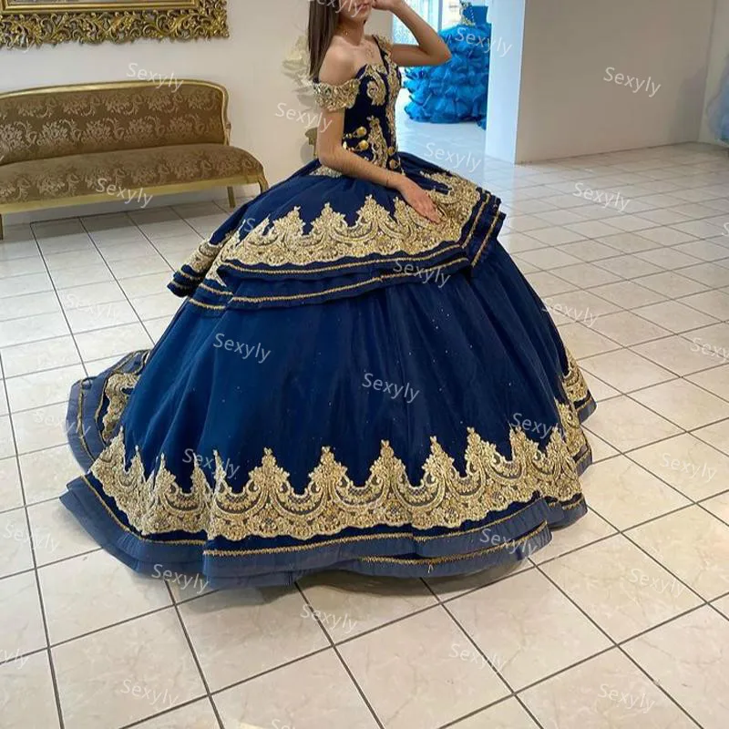 Princesa azul marinho quinceanera vestidos com apliques de ouro fora do ombro inchado tule rendas até aniversário doce 16 personalizado