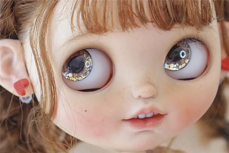 

Blythe Size glass eye piece real hand painted eye piece color changing flash doll accessories