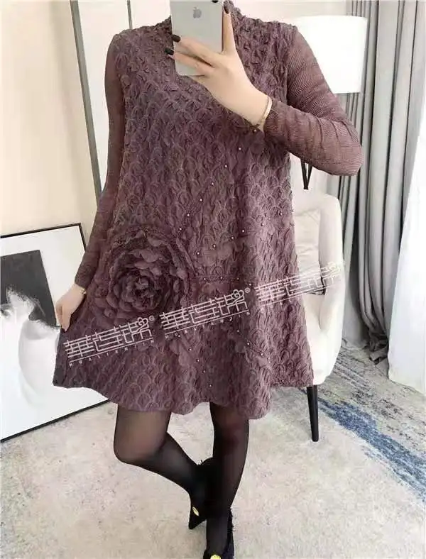 

HOT SELLING fashion fold in the women's pure color dress turtleneck Beading applique dress IN STOCK