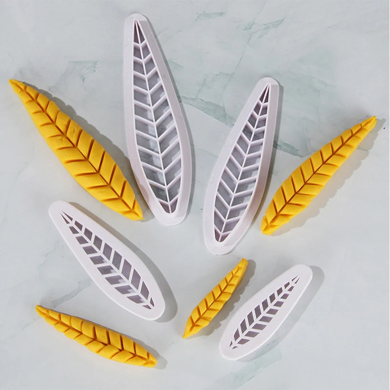 4 Pcs Peach Leaf Cookie Mold Creative Cartoon Biscuit Cutter Baking Mold DIY Fondant Baking Moulds