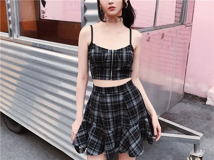 

Gothic Summer Harajuku Women Fashion Skirts Sexy Black Pleated Skirt Punk High Waist Female Kawaii Off Shoulder Short Skirt Suit