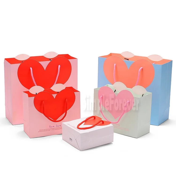 100pcs Love Heart Paper Gift Bag Goodie Bags with Handle Baby Shower Party Valentine's Day Wedding Favor Bag