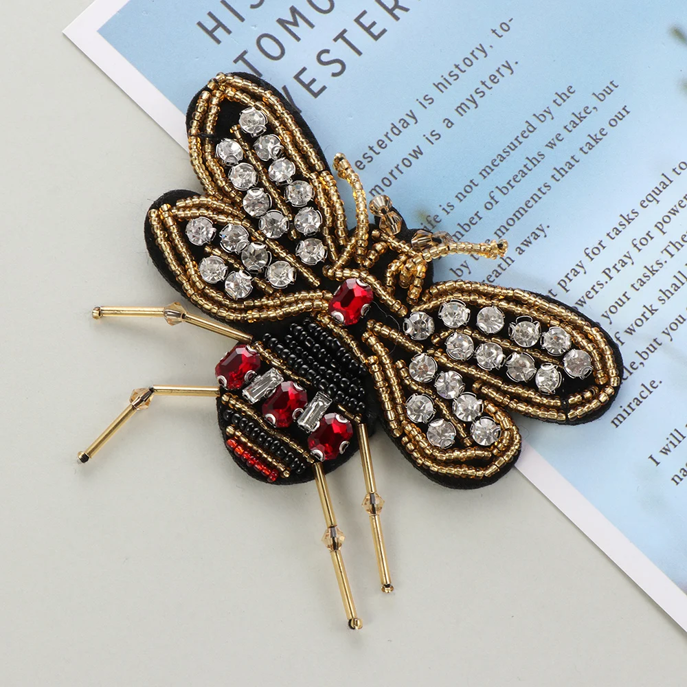 2 Pcs 3D Handmade Rhinestone Bee Beaded Patches Sew On Sequin Embroidery Crystal Applique Cute Clothing Accessories DIY Crafts