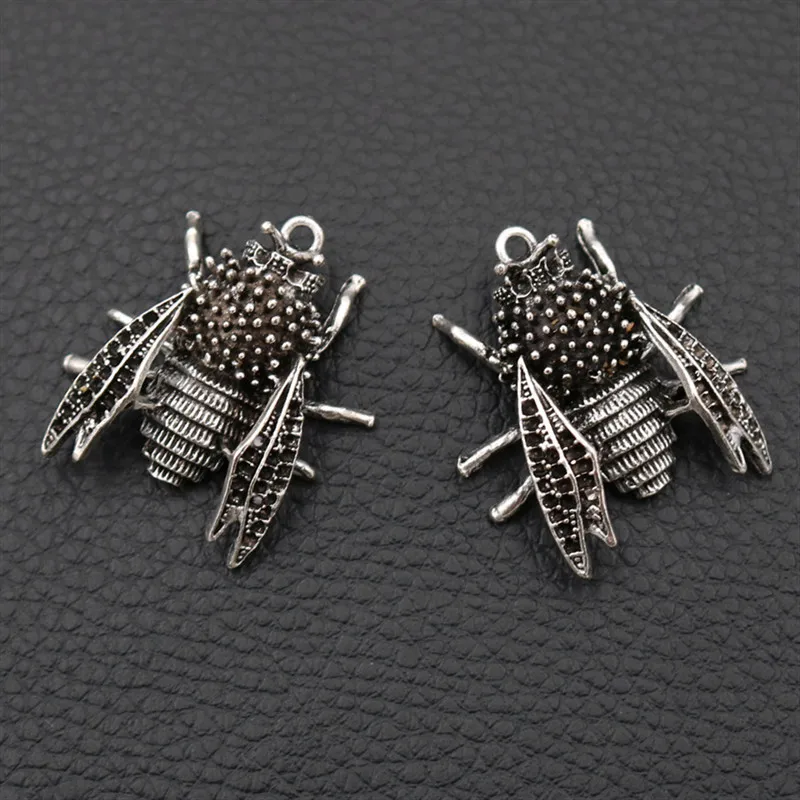 2pcs Horse Bee Metal Pendant, Insect Charms, 3D Modeling Charms, DIY Handmade Jewelry, Insect Lovers Gift, Silver Plated A2028