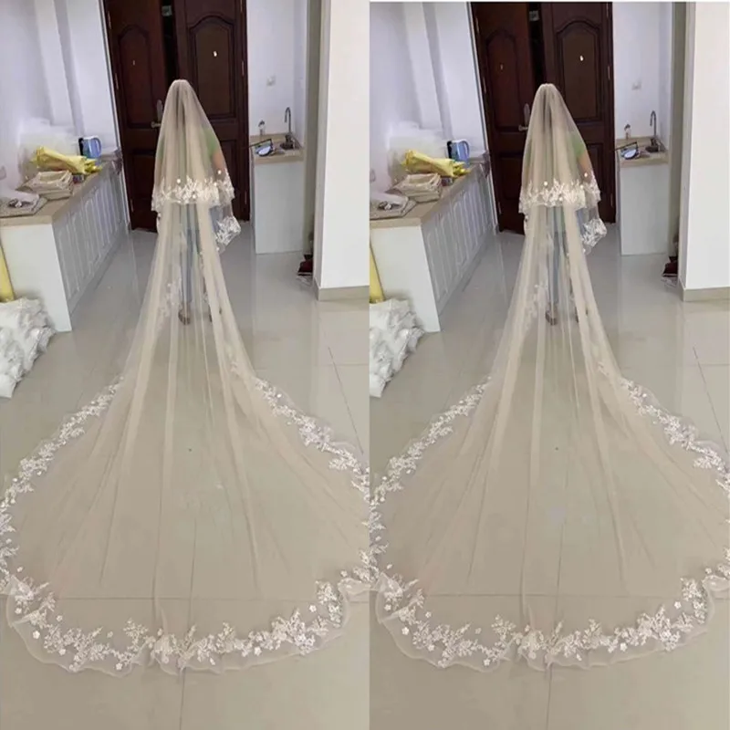 

Bridal Veils Long Lace Edge Flower Luxurious Applique Cathedral Wedding Veil With Comb 3.5Meters Champagne White velo de novia