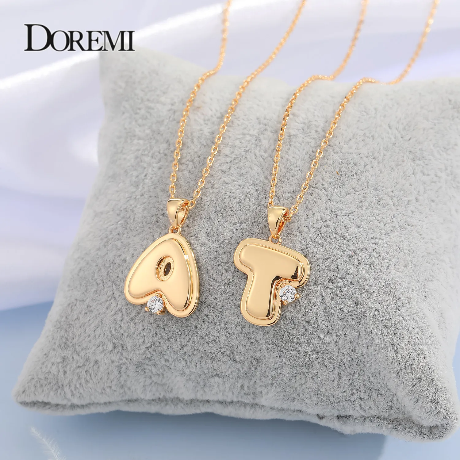 

DOREMI 26 English Letter Necklace Women's 45cm New Bohemia Style Colored Necklace Copper Plated Gold Clavicle Chain for Girls