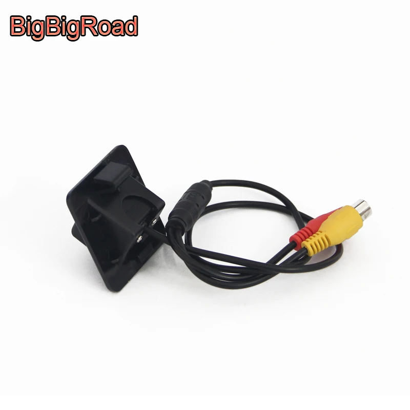 BigBigRoad Car Rear View Backup Parking CCD Camera For Kia K3 K3S Cerato Forte cerato 5 Classic / Hyundai Elantra Avante Car