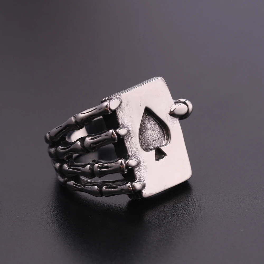 Punk Style Poker Hearts Rings Skeleton Hand Claw Biker Ring Vintage Punk Masculino Mens Ring Skull Claw Ring For Unisex Rings