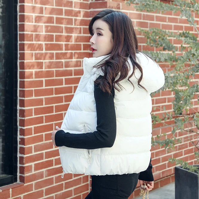 2021 New Plush Women's Autumn  Winter Down Cotton Vest With Hat Zipper Girls Leisure Vest Outdoor warm coat White