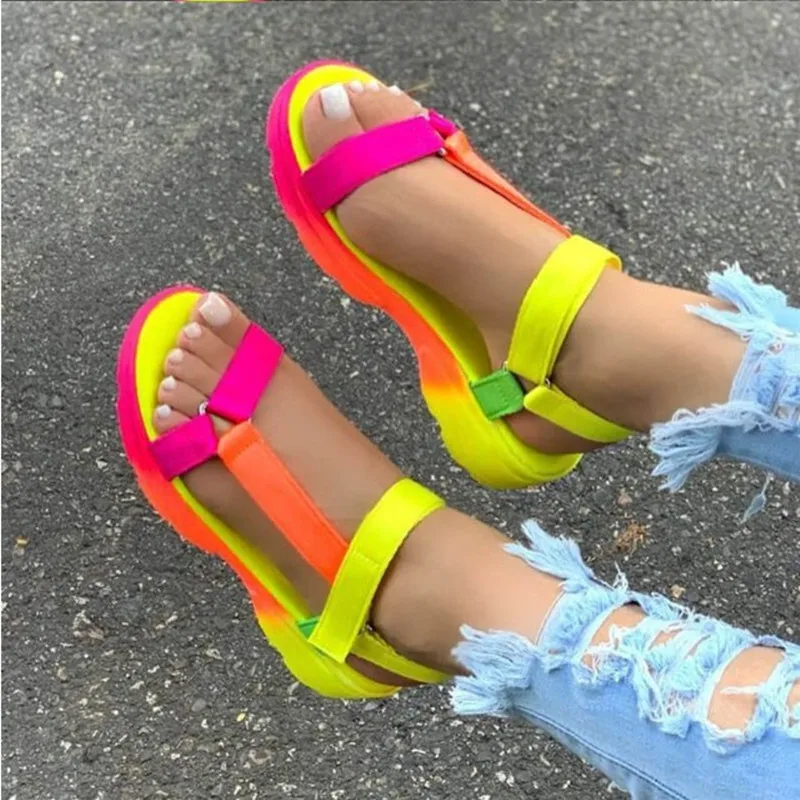 2021 Women's Sandals Summer New Platform Open Toe Shoes Women's Gladiator Flats Women's Comfortable Oversized Hook Shoes