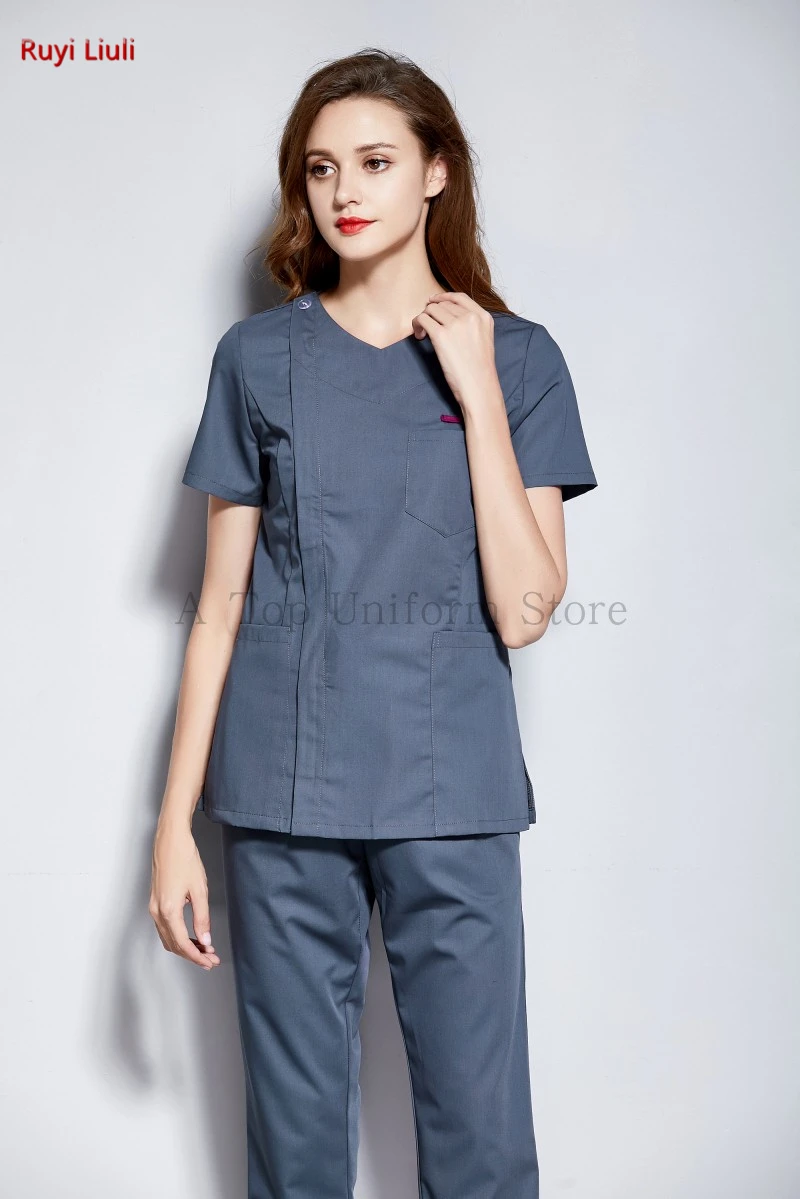 Nurse take oral medicine cosmetic plastic surgery hospital female doctor short sleeve wash clothes brush hand clothes