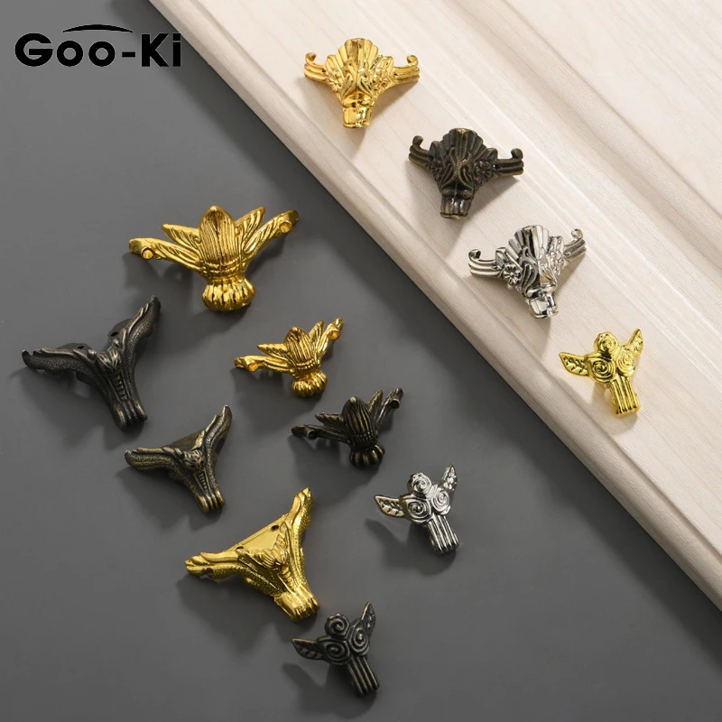 4 PCS G00-Ki Antique Wood Box Feet Leg Corner Protector Triangle Rattan Carved Decorative Bracket For Furniture Hardware
