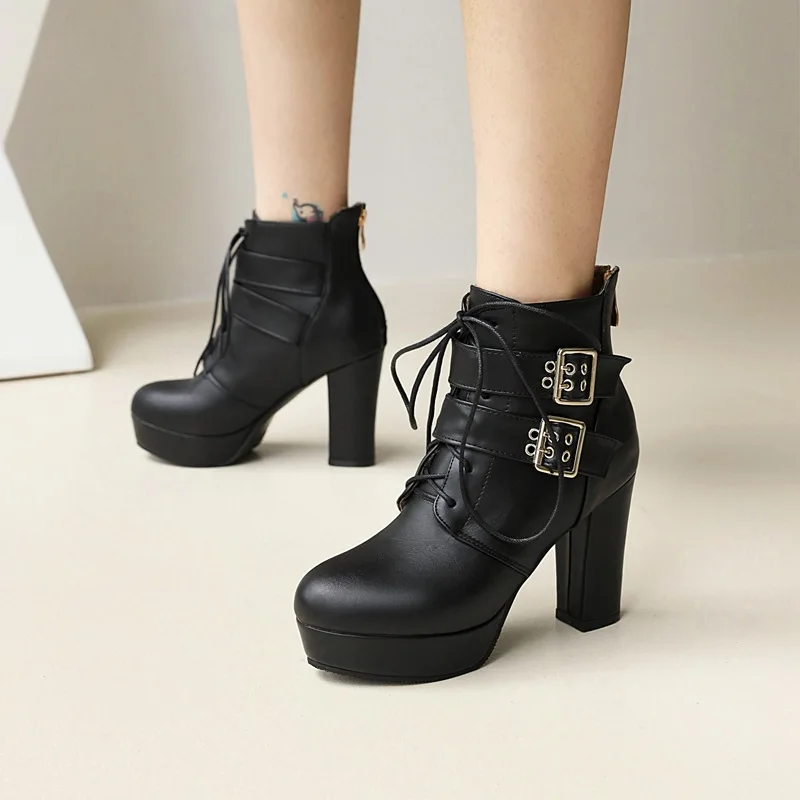 Metal Breasted Fashion Thick Heel Round Toe Sweet Pink Ankle Boots Oversized Cross Straps Side Zipper Ladies Short Boots 2021