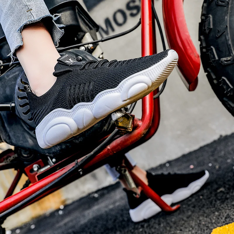 Sneakers Women Running Shoes Comfortable Breathable Outdoor Sports Shoes Casual Footwears Wear-resiistance Lace-up