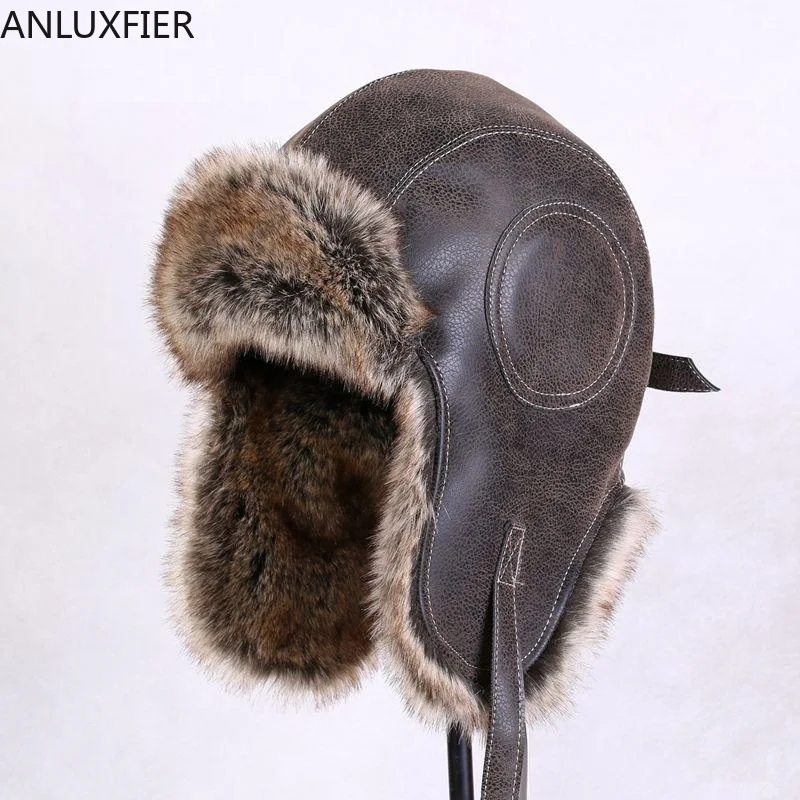 새로운 남여 봄버 모자 러시아 Ushanka 모자 남자 여자 가짜 모피 트랩퍼 모자 PU 가죽 바람 방지 Earflap 따뜻한 모자, 모자를 쓰고 있죠, 남자 여자 모자를 쓰고 있죠, 모자를 쓰고 있죠, 패션, 편안한 착용감, 신제품