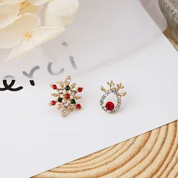 New Christmas Deer Stud Earrings for Women Cute Animal Elk Rhinestone Earring Merry Christmas New Year Wedding Jewelry Gifts