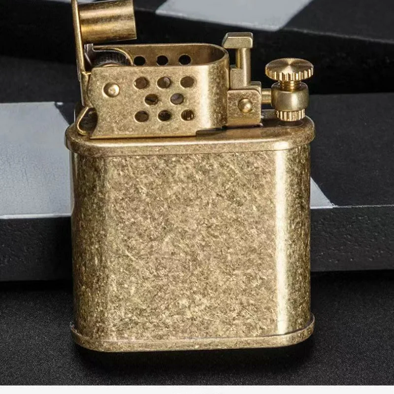 Zorro Brass Liner Kerosene Lighter Bouncing Automatic Ignition Pure Copper Grinding Wheel Lighter Men\'s Collection Smoking Gift.