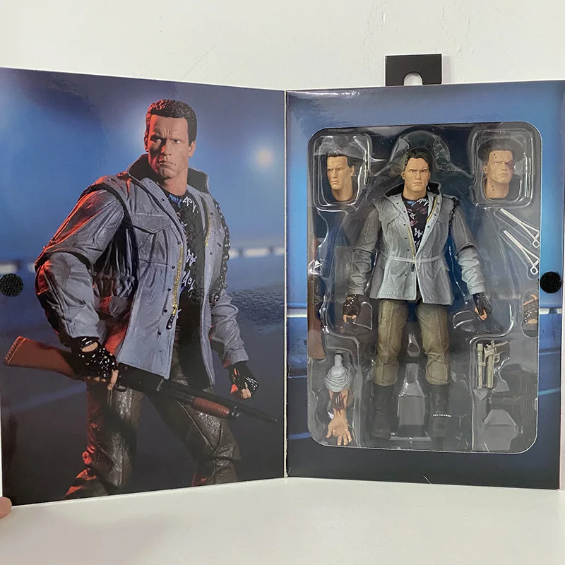NECA Arnold Schwarzenegger Terminator Figure Judgment Day T-800