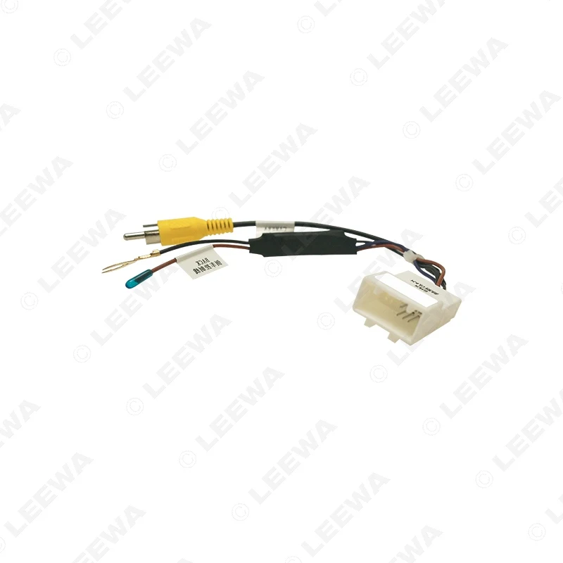 LEEWA-Cable convertidor de Audio para cámara trasera de coche, adaptador de Cable inverso de estacionamiento para Hyundai, KIA, 1 unidad, # CA7088