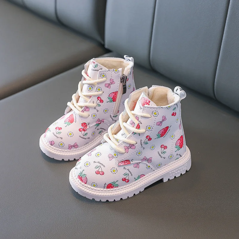 Girls warm cute boots baby British style leather boots autumn winter new princess short boots cute strawberry short boots