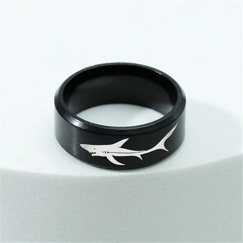  Fashion Design Shark Pattern Ring For Men And Women 8mm Titanium Ring