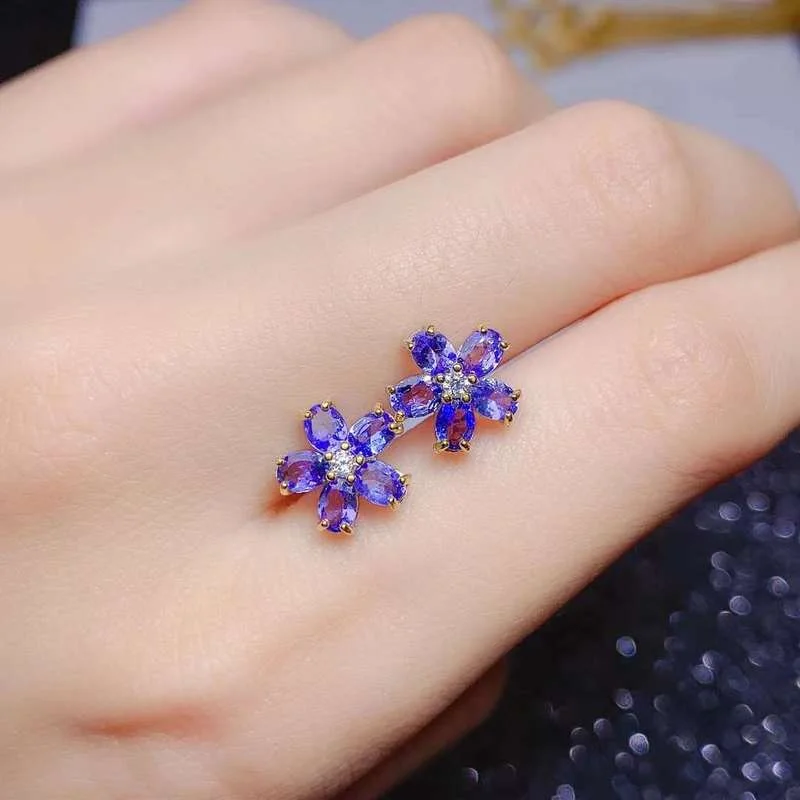 

Natural Tanzanite Stud Earrings Woman Blue Gem Exquisite Stud Earrings Genuine S925 Sterling Silver Jewelry