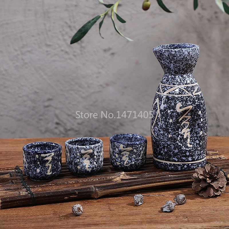 

Japanese Ceramic Black Sake Bottle Wine Bottle Sake Cup Sake Bottle Sushi Restaurant Sake Bottle Tableware