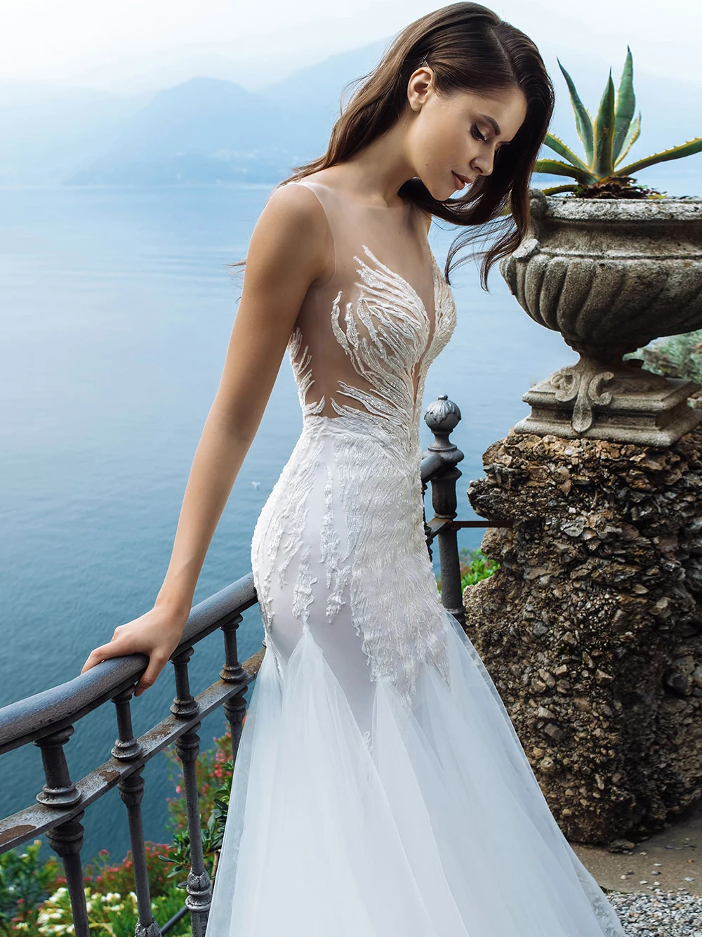 Sexy Mermaid Weddding Dresses Illusion O Neck Off Shoulder Fashion Appliqued Button Floor Length 2020 Bridal Gowns