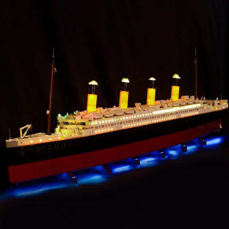 NEW IN STOCK Remote Control LED Light Set For Titanic Ship Compatible With LEGO 10294 Set Building Blocks Bricks Toys Gifts