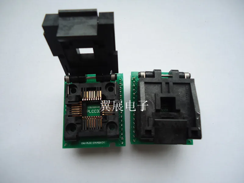 

BEEHIVE4+ burning socket DIL32/PLCC32 ZIF-CS 70-0274