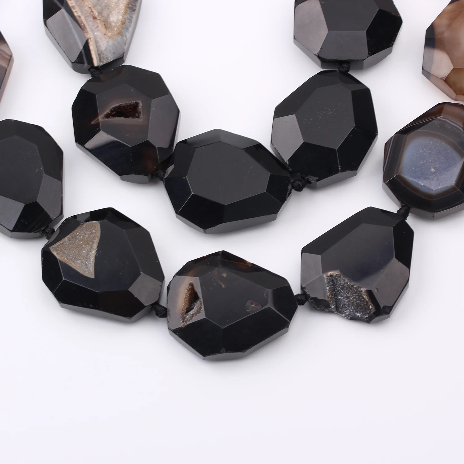 

Approx 9PCS/Strand,Black Color Natural Agates Stone Freeform Slab Loose Beads DIY Pendant,Drilled Onyx Gemstone Slice Jewelry