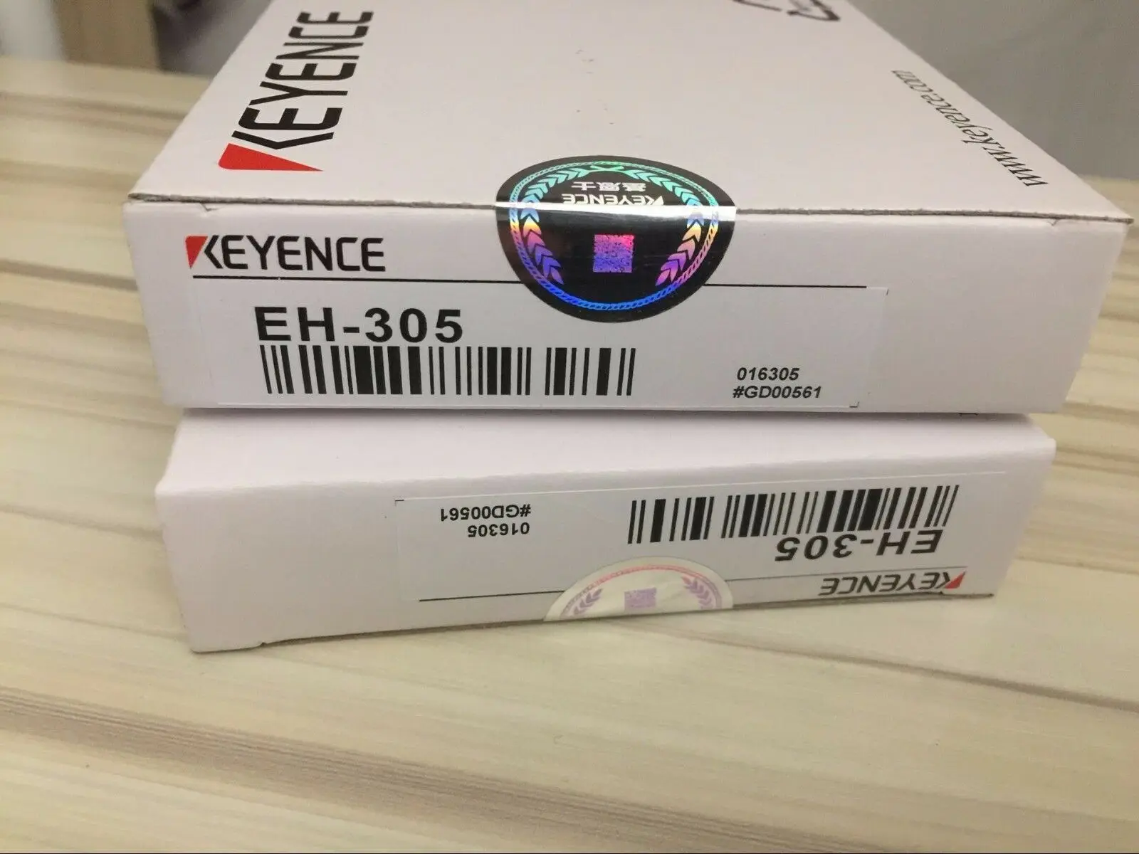 1PCS New Keyence EH-305 EH305 Proximity Sensor In Box