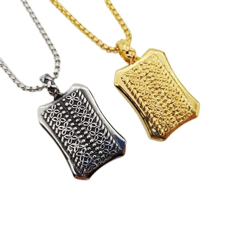 New arrival Vintage 316L stainless steel 4 leaves clover dog tag pendant necklace mens dog tag necklace fashion jewelry