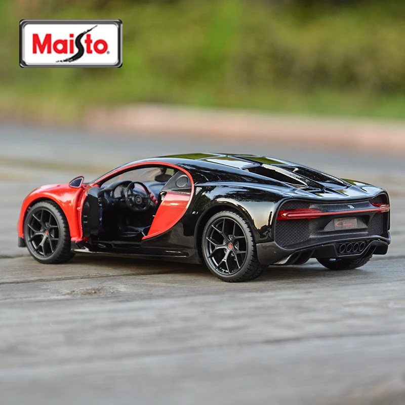 Maisto 1:24 Bugatti Chiron Sports Car Static Die Cast Vehicles Collectible Model Car Toys