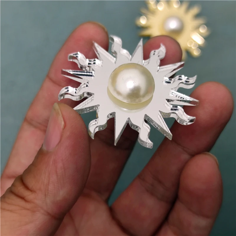 KUGUYS Sun God Brooch for Women Men Silver Gold Color Mirror Acrylic Ouch Round Pins Vintage Fashion Jewelry