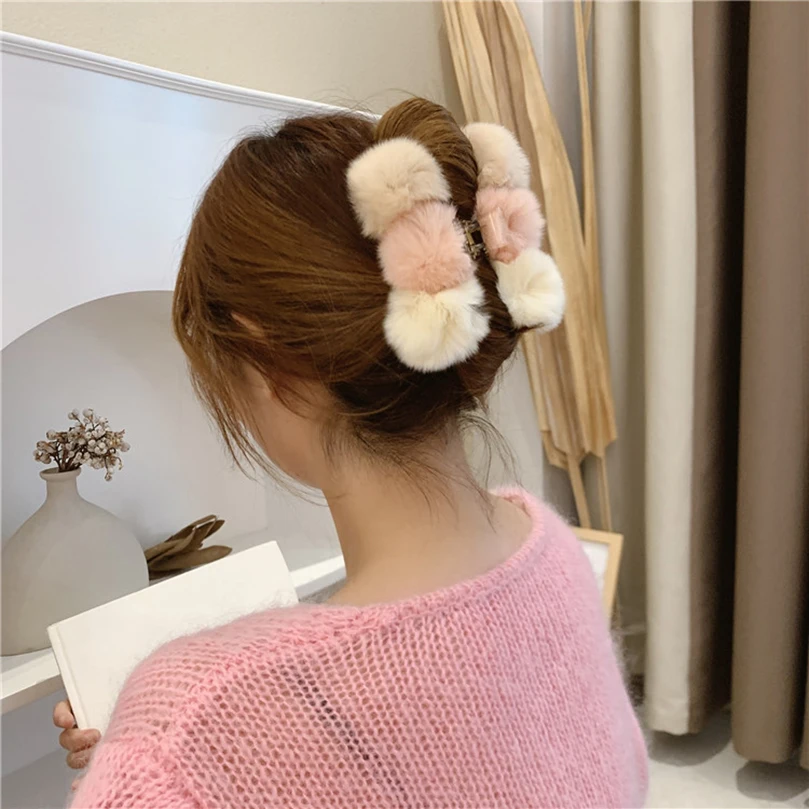 AWAYTR Cute Hair Ball Hair Clip Back Head Plush Clip Large Korean Net Red 2021 New Elegant Shark Clip Female Hairpins Headwear