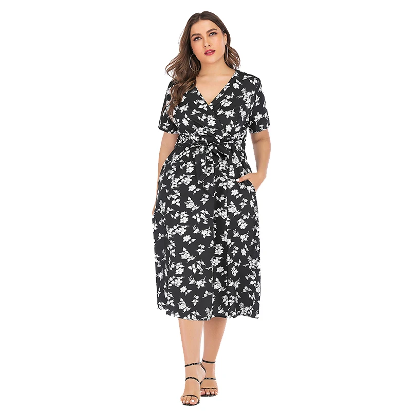 2023 vendita calda estate donna vestito manica corta floreale abiti da spiaggia abito lungo donna fasciatura vestito Plus Size Boho Dress bohémien