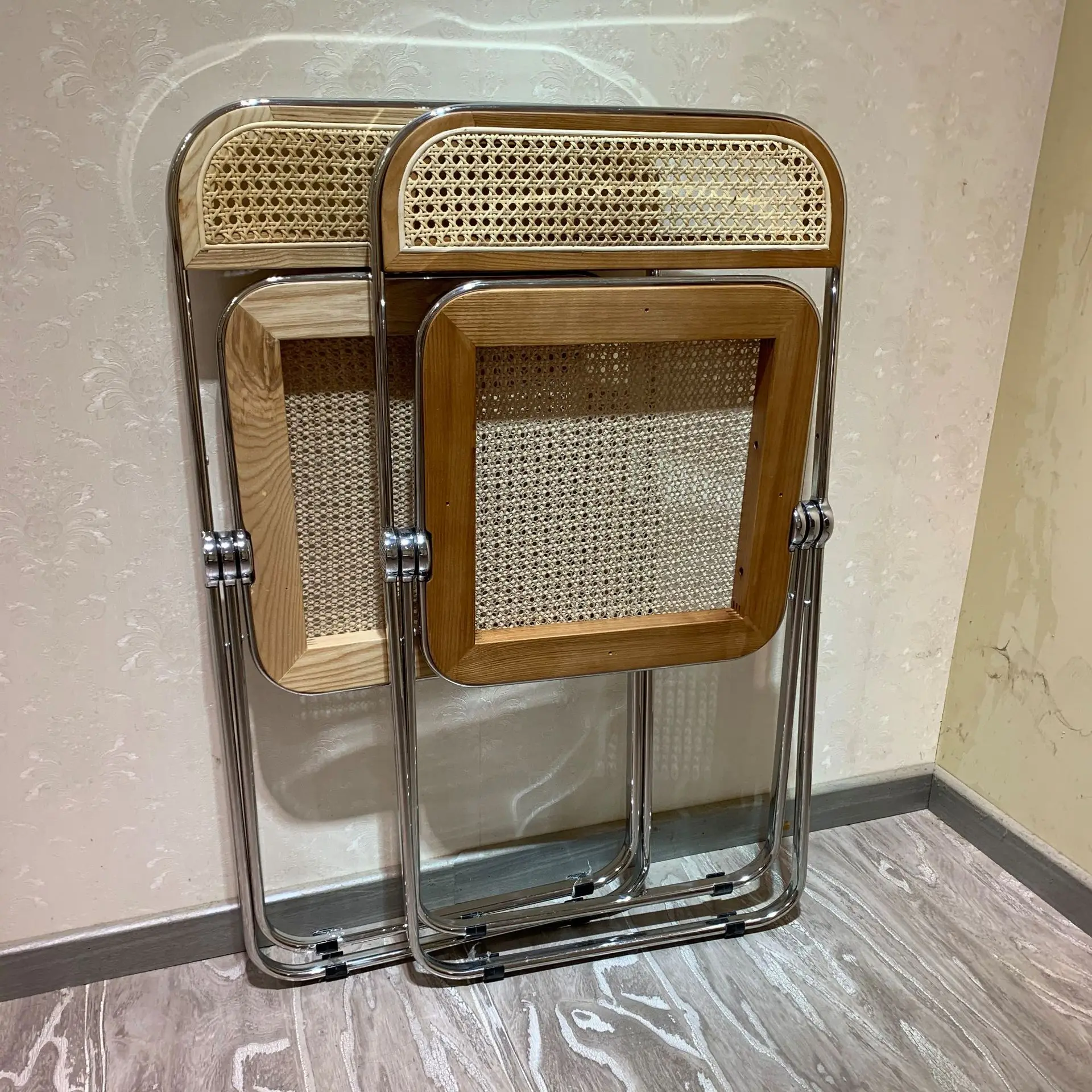JOYLOVE Rattan składane krzesło ze stali nierdzewnej importowane Rattan makaron średniowieczny włoski projekt sklep odzieżowy zdjęcie B & B Ins