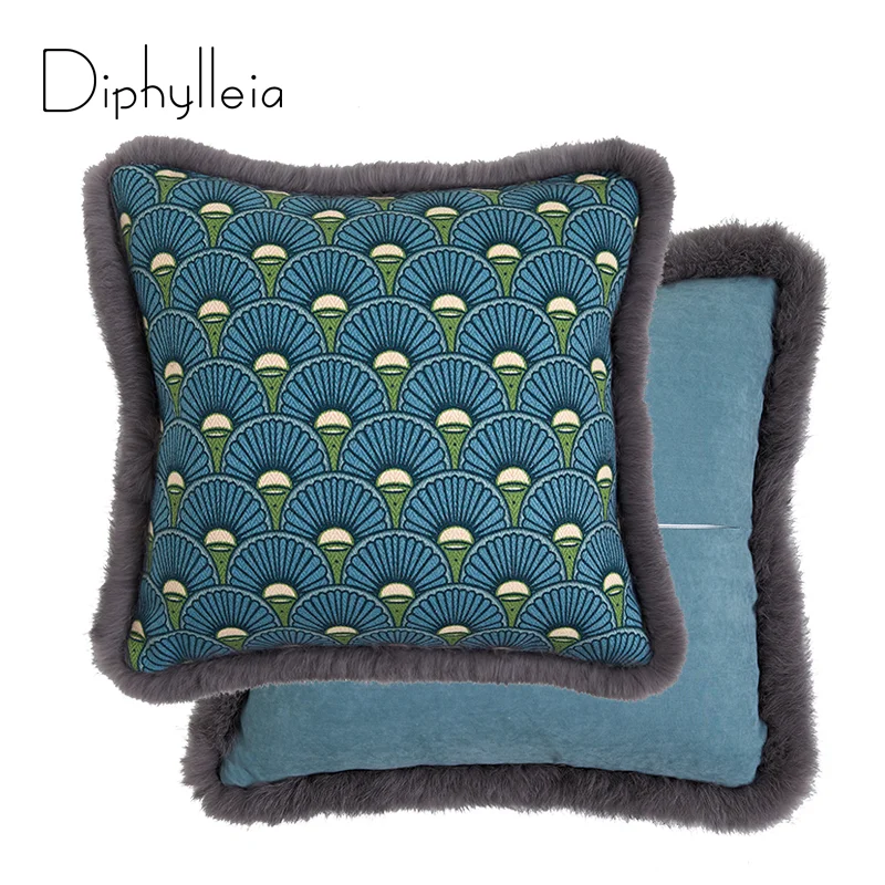 

Diphylleia Wool Pillow Case Decorative Pillow Case Luxury Peacock Feather Print Sofa Chair Bedding Cushion Cover Winter Warm