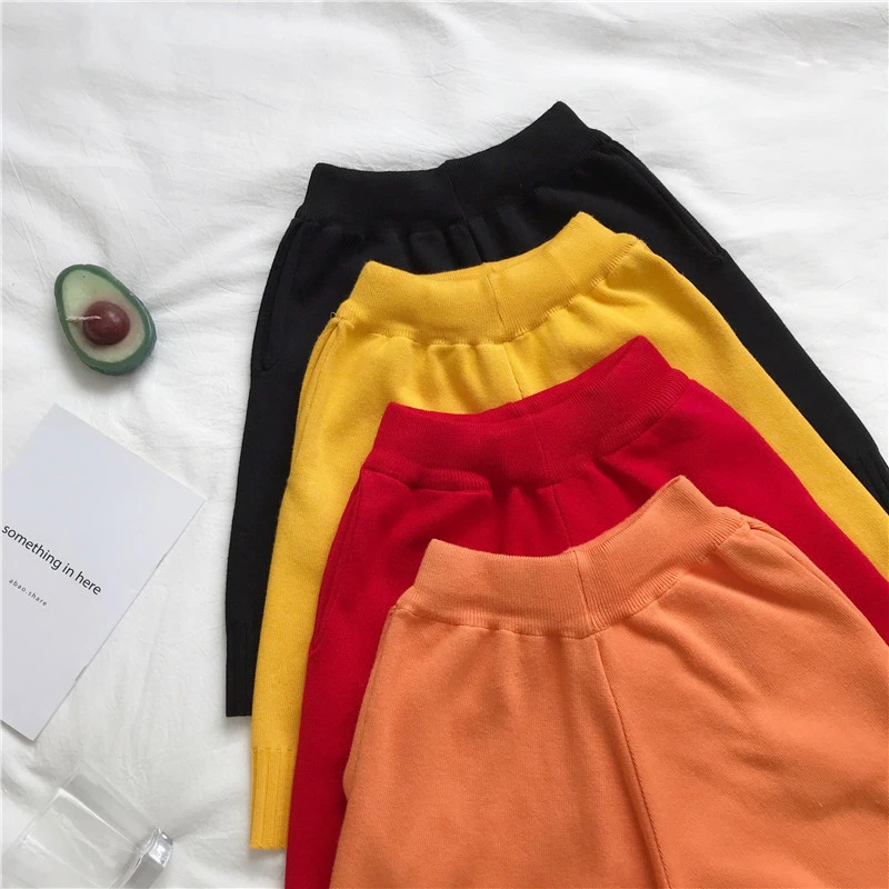 Fluoreszierende 7 Farben Gestrickte Shorts Frauen Stretch Hohe Taille Damen Kurze Hosen Frühling 2022 Lose Beiläufige Breite Bein Weibliche Shorts