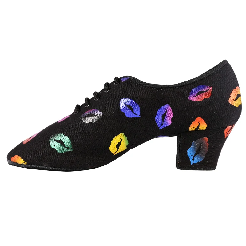 New Dance Shoes  Wome Latin Dance Shoes Lip Print Trainning Shoes Split/Straight Sole Canvas Lady Ballroom  Dancing Shoes