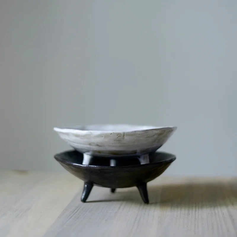 Creative Triangle Fruit Plate Tableware Stoneware Plate Kitchen Large Snack Plate Storage Tray Japanese Sushi Dipping Plate