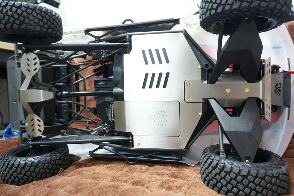 

Высокопрочная защитная пластина шасси из нержавеющей стали для 1/7 TRAXXAS UDR